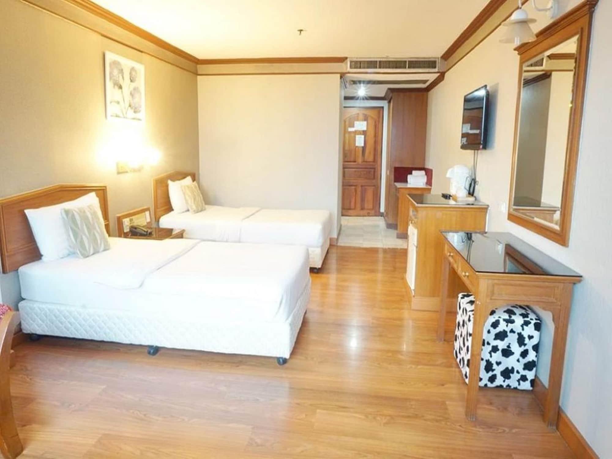 Bay Hotel Srinakarin Bangkok Exterior photo