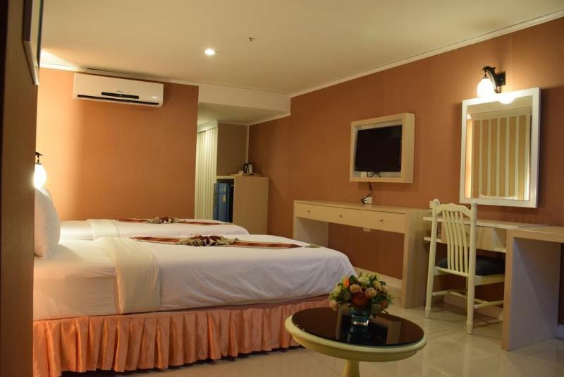 Bay Hotel Srinakarin Bangkok Exterior photo