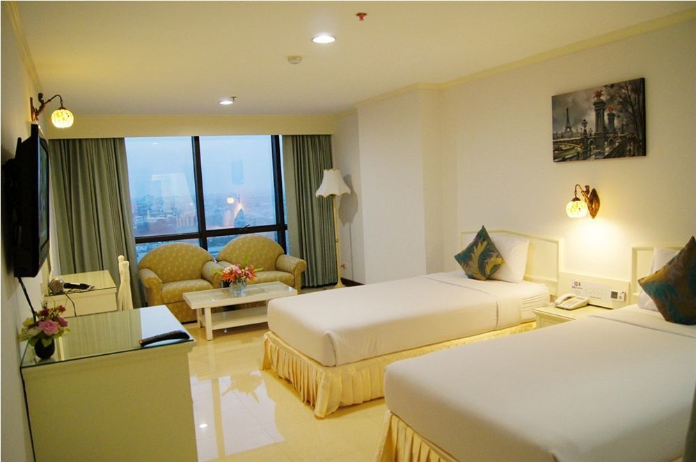 Bay Hotel Srinakarin Bangkok Exterior photo