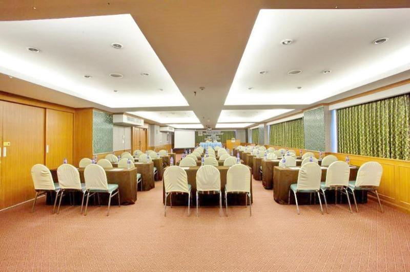 Bay Hotel Srinakarin Bangkok Exterior photo